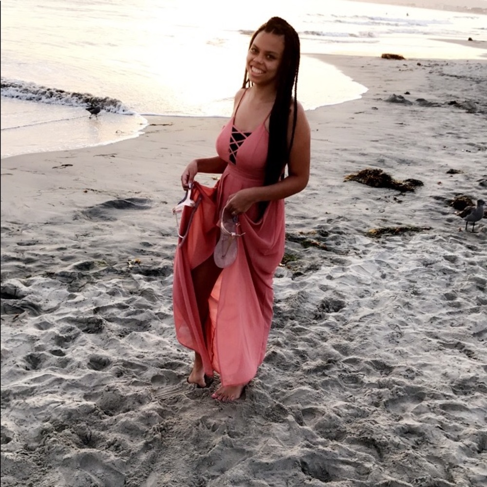 Meet your Posher, Athena